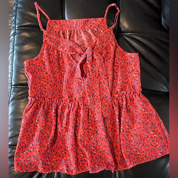 Red Top - Picture 3 of 3